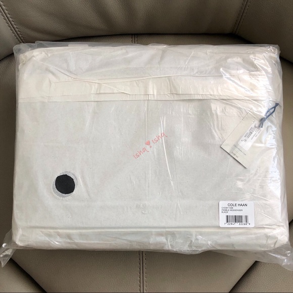 Cole Haan Pebbled Leather Messenger Bag CHDM11046 - Picture 5 of 6